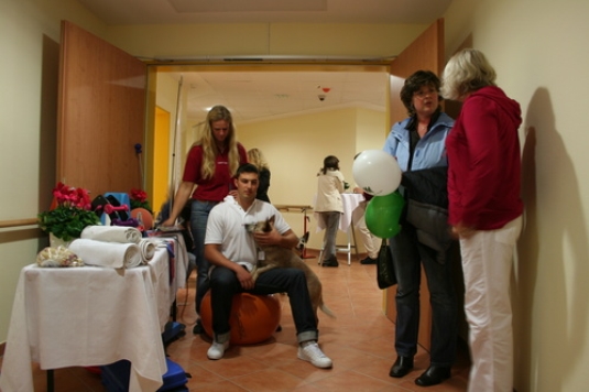 Masseur Norbert Hoffzimmer im Maternusstif Altenahr-Altenburg